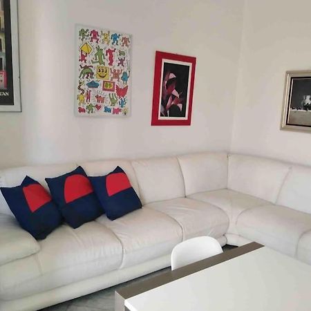 Lovely Flat, Super Connected To The Centre,Wifi,4P 밀라노 외부 사진